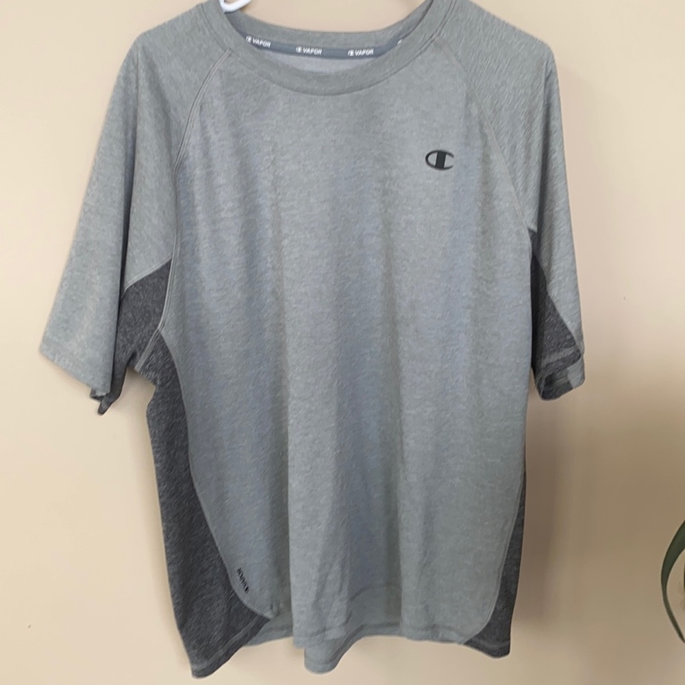 Champion t shirt